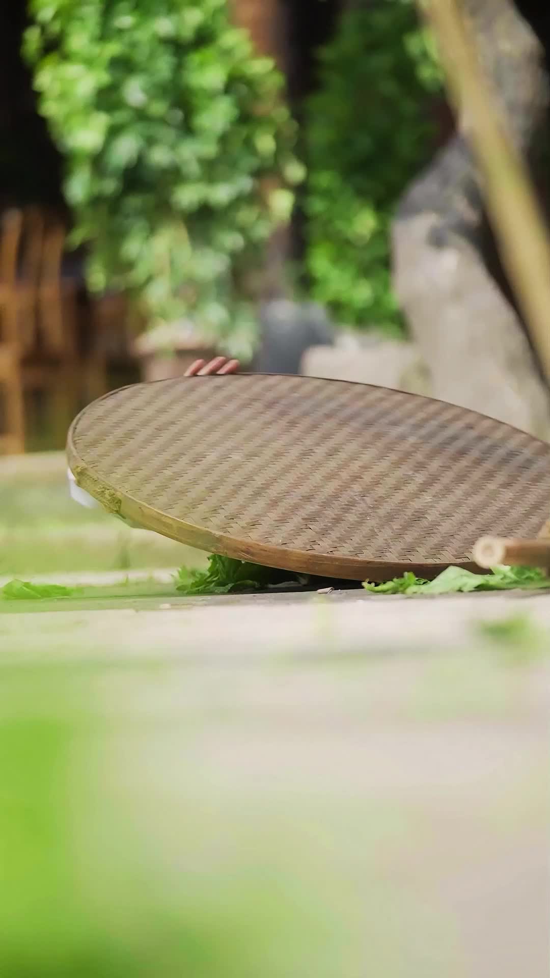 Episode 2 - Peerless in the Mundane